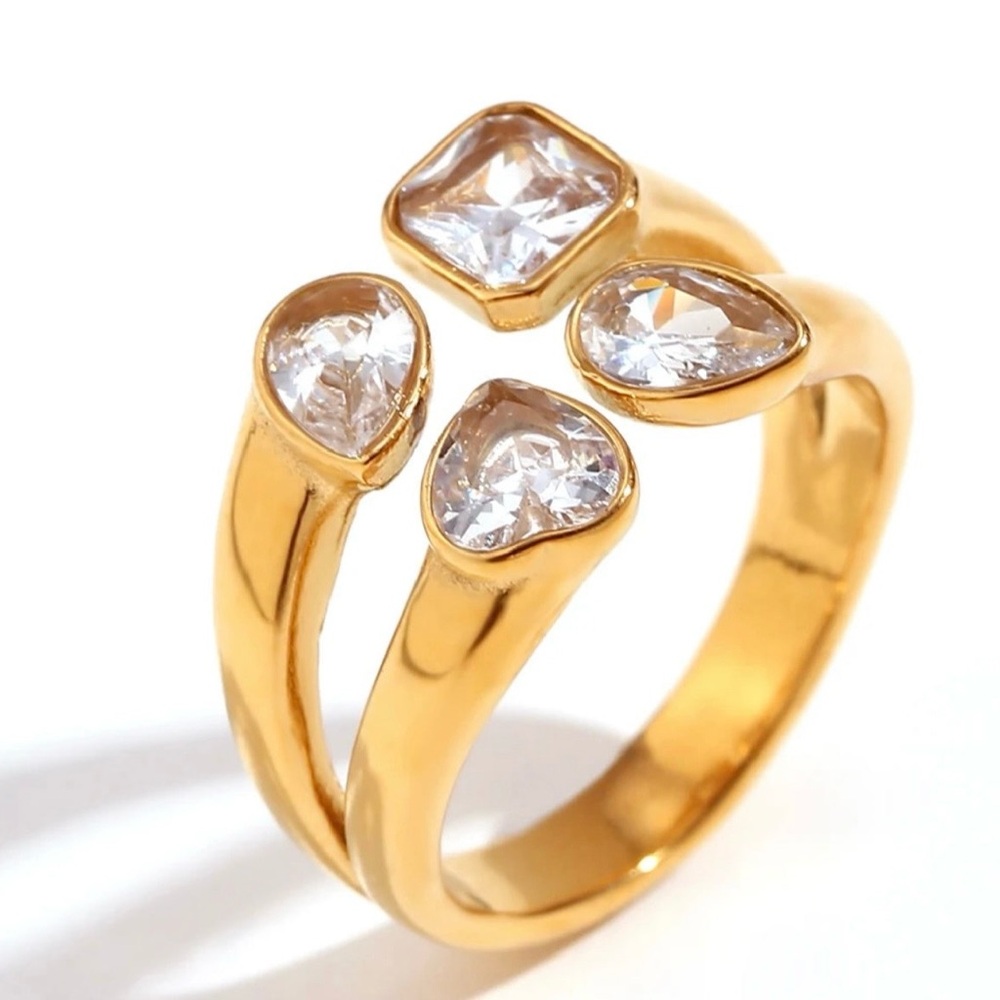 Elegant Gold Ring, Zircon
Stainless Steel